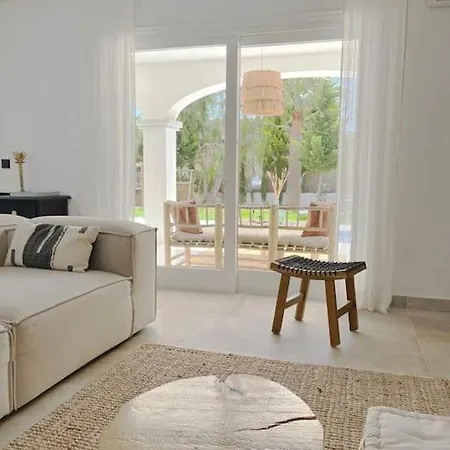 Celebrate Life'S Precious Moments At Can Saca! Sant Jordi de ses Salines Esterno foto